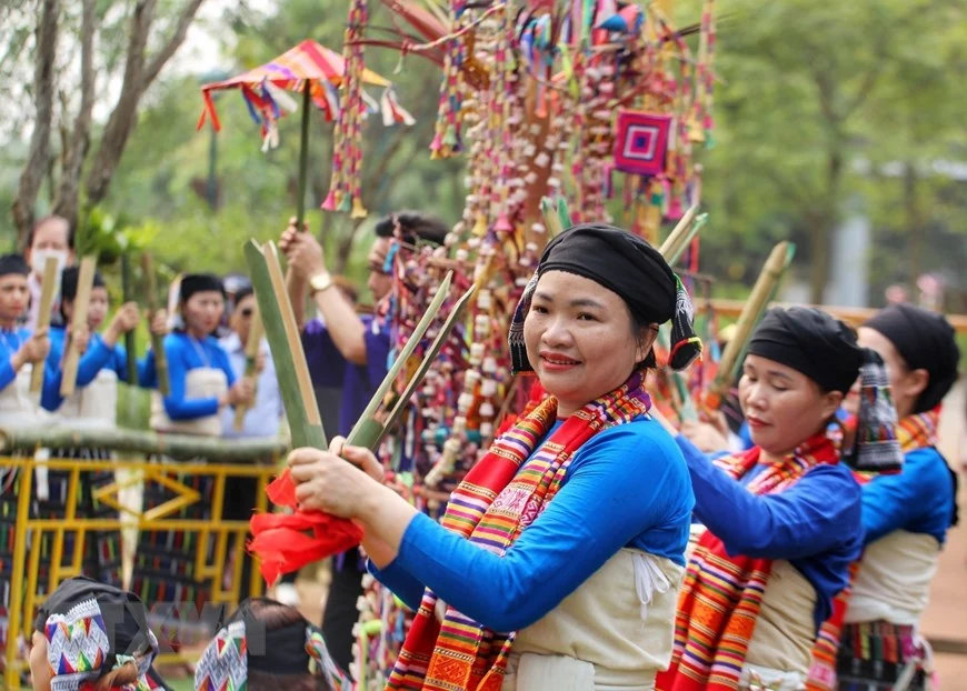 Tái hiện lễ hội Chá Mùn của dân tộc Thái tỉnh Thanh Hóa
