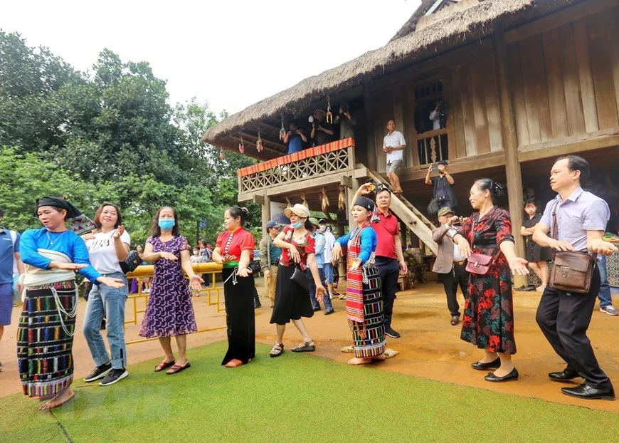 Tái hiện lễ hội Chá Mùn của dân tộc Thái tỉnh Thanh Hóa