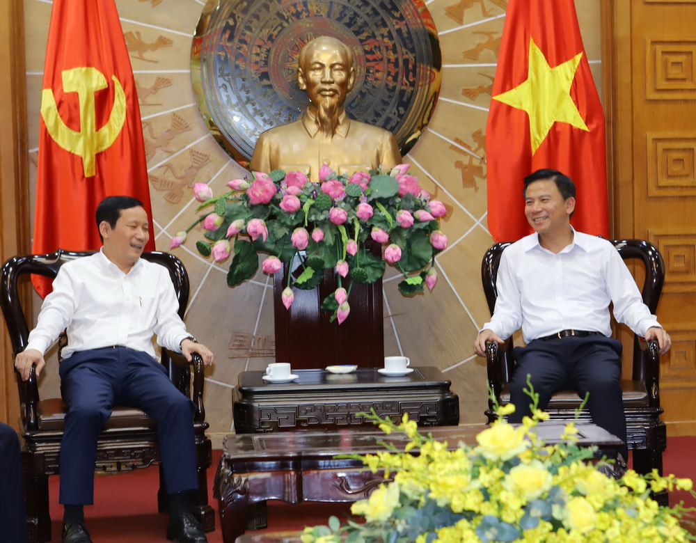 Bí thư Tỉnh ủy Đỗ Trọng Hưng tiếp và làm việc với Chủ tịch Liên đoàn Thương mại và Công nghiệp Việt Nam