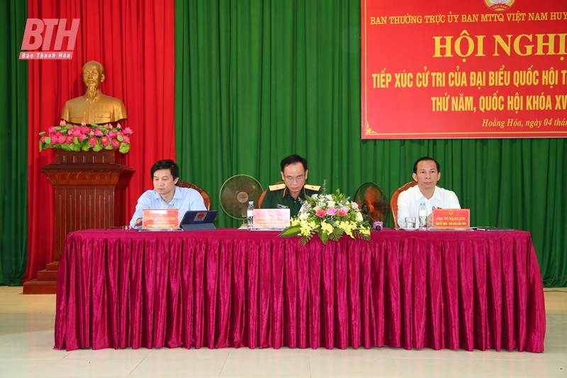 Đại biểu thuộc Đoàn ĐBQH tỉnh Thanh Hoá tiếp xúc cử tri huyện Hoằng Hóa