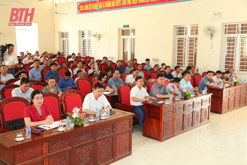 Đại biểu thuộc Đoàn ĐBQH tỉnh Thanh Hoá tiếp xúc cử tri huyện Hoằng Hóa