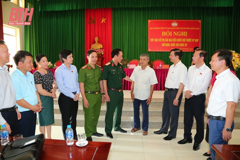 Đại biểu thuộc Đoàn ĐBQH tỉnh Thanh Hoá tiếp xúc cử tri huyện Hoằng Hóa