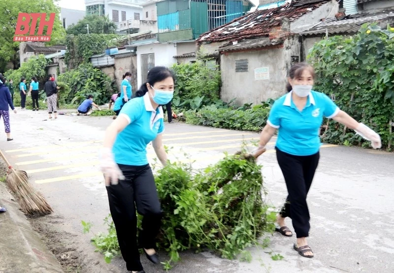 Phường Ngọc Trạo tổng dọn vệ sinh môi trường tại các khu vực công cộng