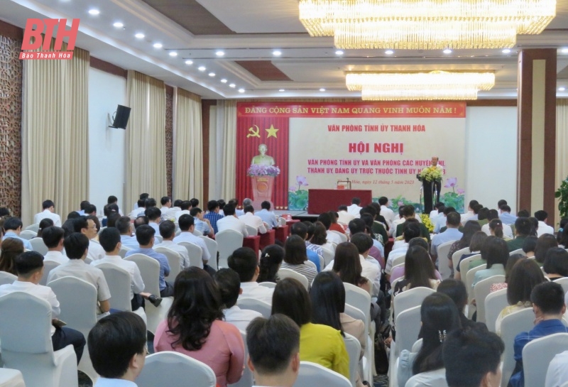 Văn phòng Tỉnh uỷ và văn phòng cấp uỷ tiếp tục làm tốt công tác tham mưu xây dựng, tổ chức thực hiện các chương trình công tác của cấp ủy