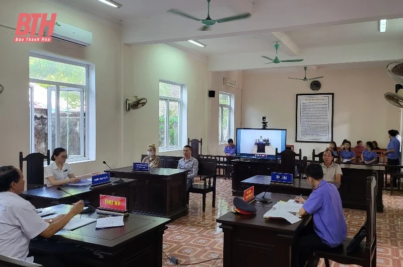 TAND huyện Ngọc Lặc xét xử trực tuyến 5 vụ án hình sự