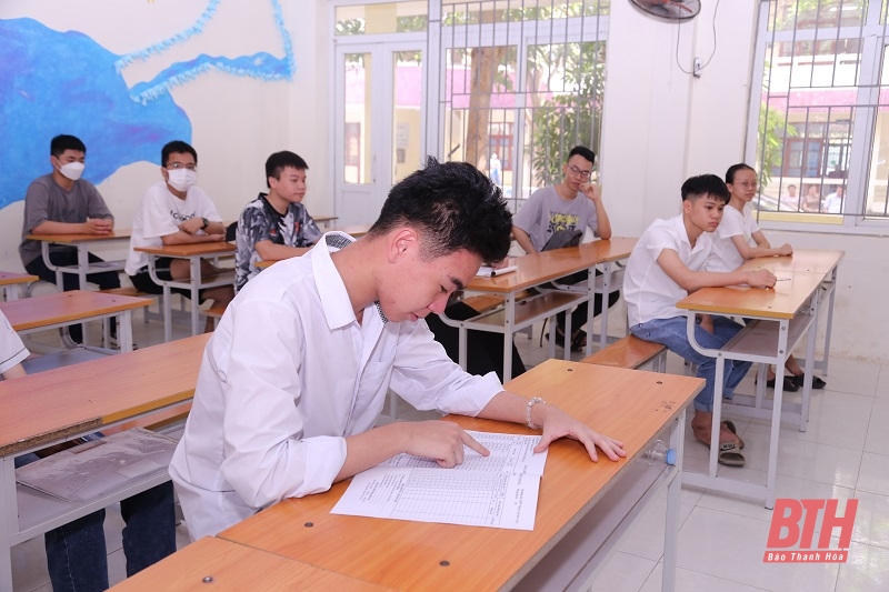 Tỷ lệ thí sinh đến làm thủ tục dự thi vào lớp 10 Trường THPT chuyên Lam Sơn năm học 2023-2024 đạt 91,54%