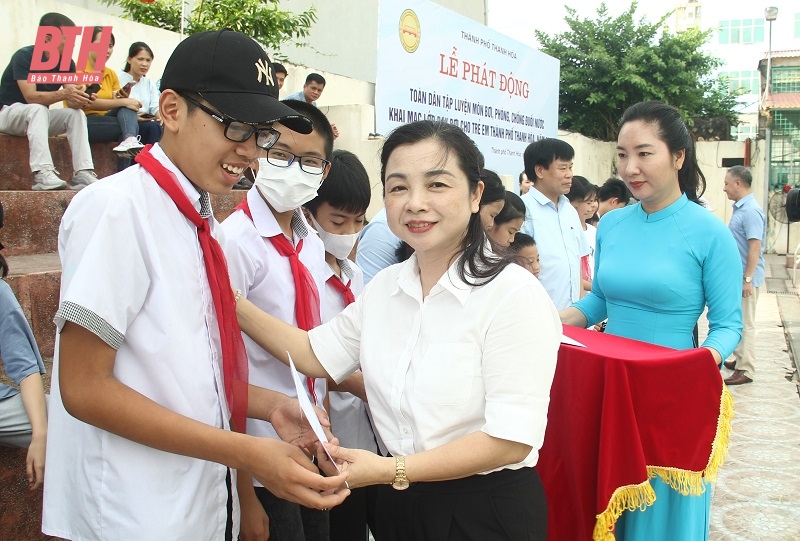 TP Thanh Hóa phát động toàn dân luyện tập môn bơi, phòng chống đuối nước