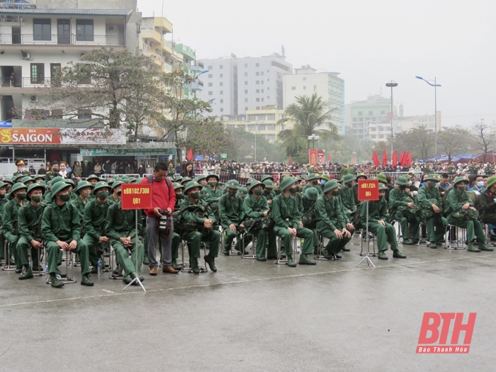 Quy định xét tuyển thẳng, ưu tiên xét tuyển vào học viện, trường quân đội năm 2023