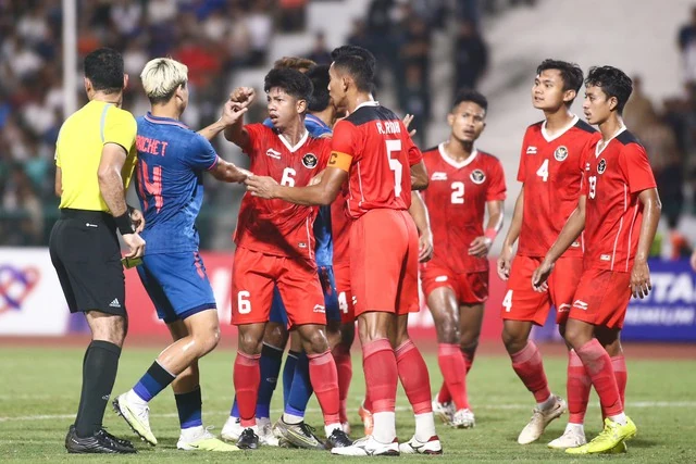 Đông Á Thanh Hóa bổ sung nhân sự; HLV Luis Enrique dẫn dắt PSG