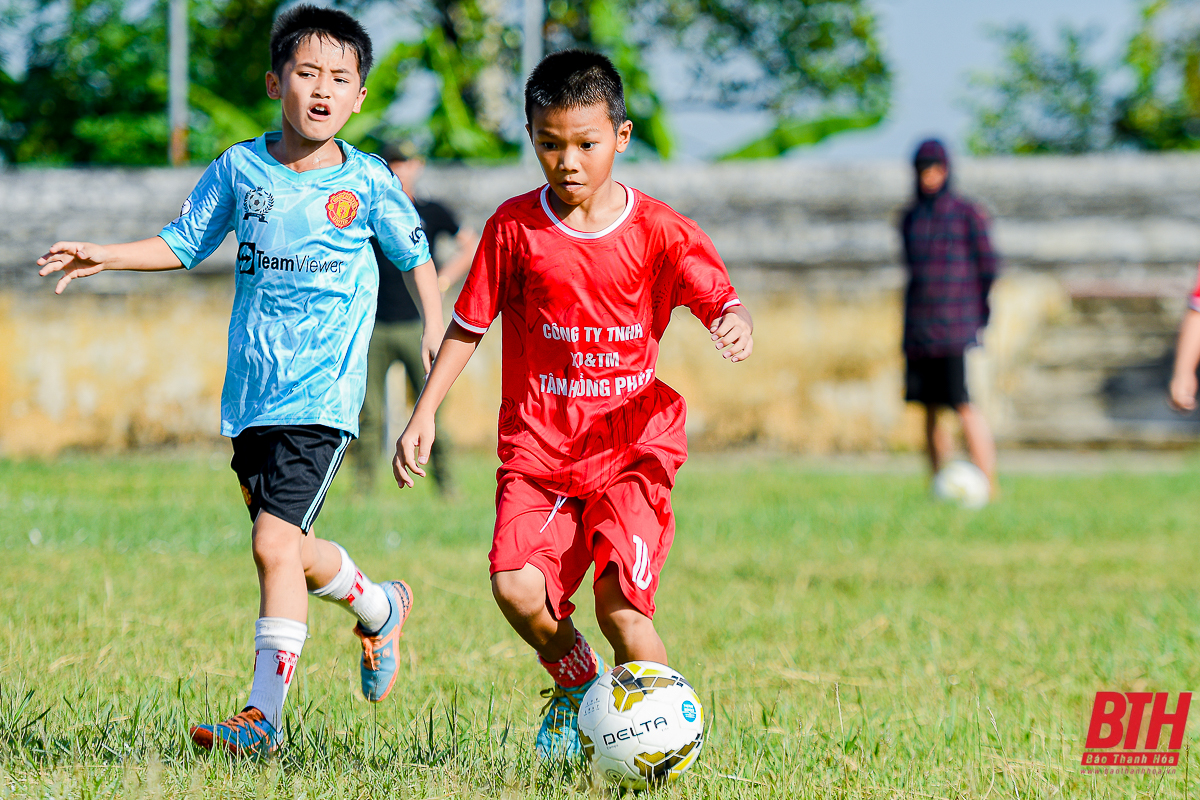 Xuất sắc vượt qua vòng bảng, 12 đội bóng U10 tranh tài ở lượt trận loại trực tiếp