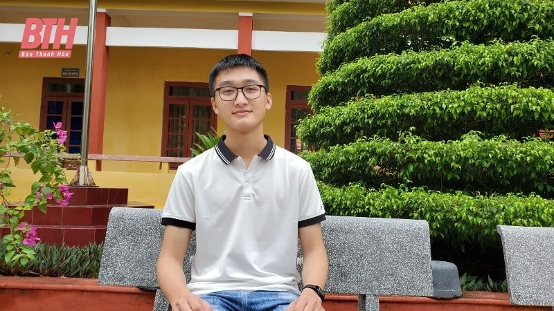 Á khoa khối B00 toàn tỉnh ước mơ trở thành bác sĩ
