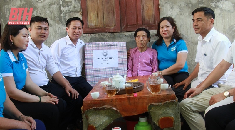 TYM Chi nhánh Thanh Hóa thăm, tặng quà các gia đình chính sách