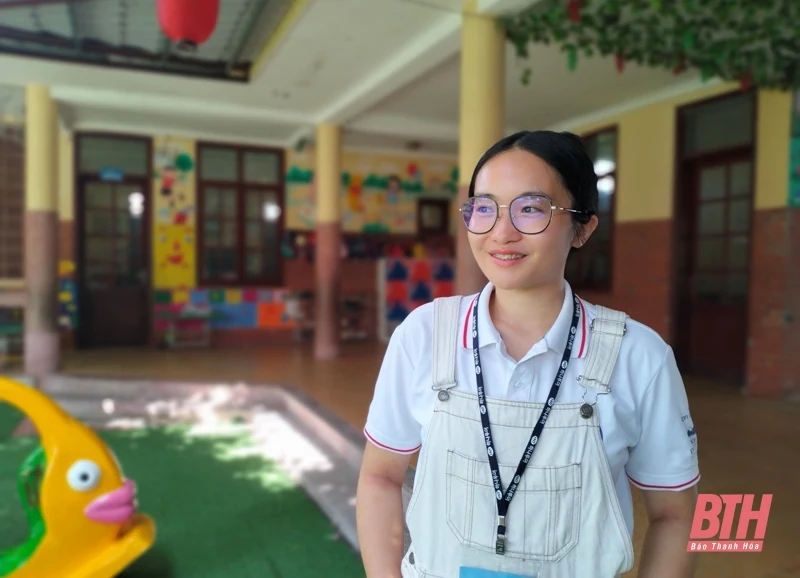 Thanh niên kiều bào thích thú với các trò chơi, trò diễn dân gian tại Thanh Hóa