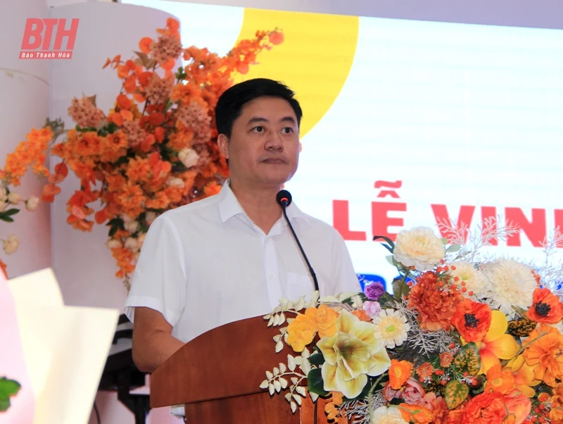Vinh danh, trao thưởng đội bóng đá U9 Việt Hùng Thanh Hóa