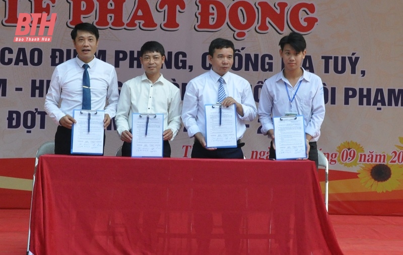 Phát động tháng cao điểm phòng chống ma túy, HIV/AIDS, phòng chống tội phạm đợt 1 năm học 2023-2024