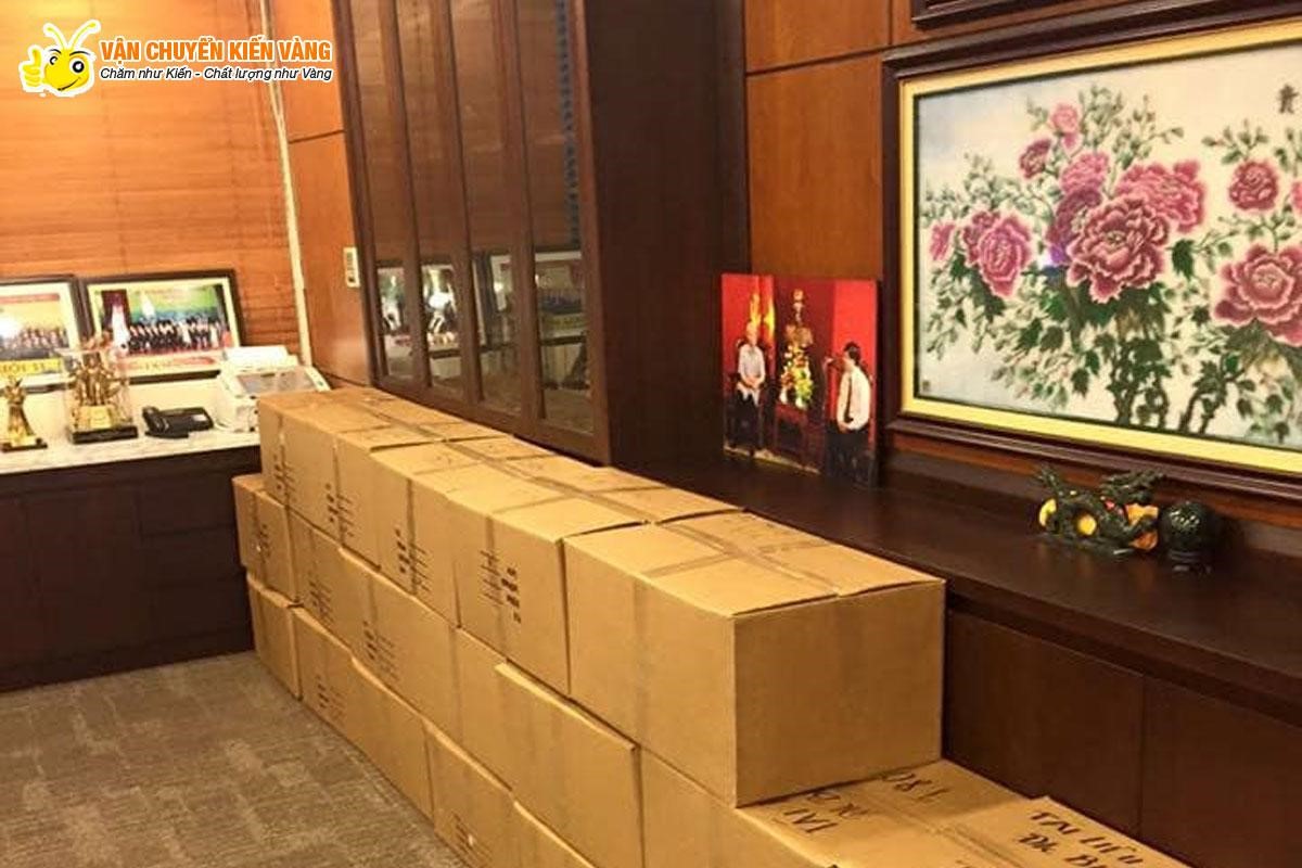 Dịch vụ chuyển nhà trọn gói tại Vận Chuyển Kiến Vàng