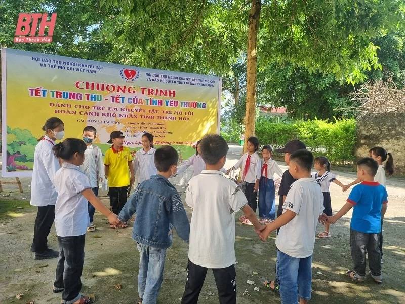 Ấm áp chương trình “Tết trung thu - Tết của tình yêu thương”