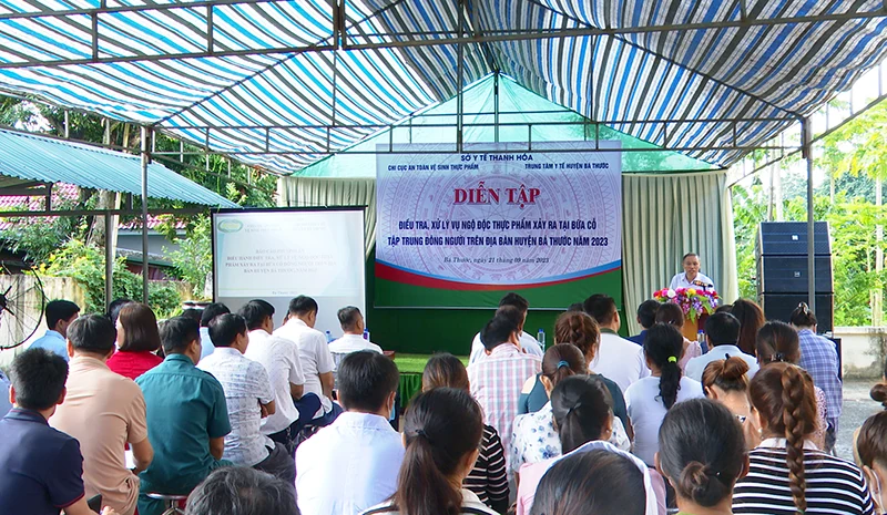 Diễn tập xử lý ngộ độc thực phẩm tại các bữa ăn tập trung đông người