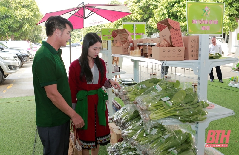 Nhiều sản phẩm nông nghiệp trưng bày tại Đại hội đại biểu Hội Nông dân tỉnh