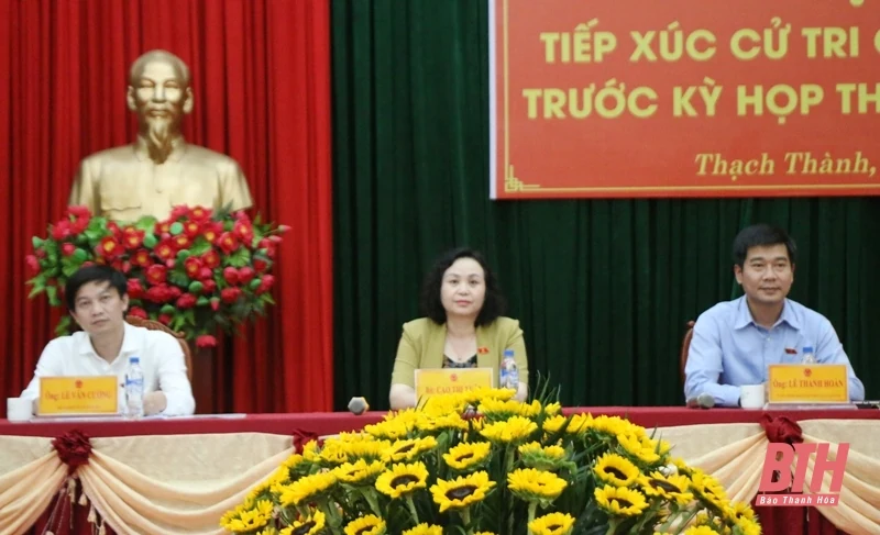 Đoàn ĐBQH tỉnh tiếp xúc cử tri huyện Vĩnh Lộc và Thạch Thành