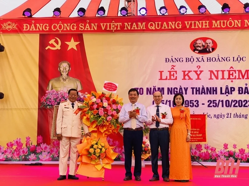 Đoàn kết, đổi mới, xây dựng Đảng bộ xã Hoằng Lộc trong sạch, vững mạnh