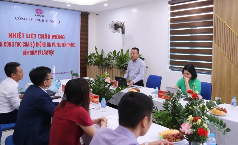 Đoàn Công tác Bộ Thông tin và Truyền thông thăm và làm việc tại Công ty TNHH Minh Lộ