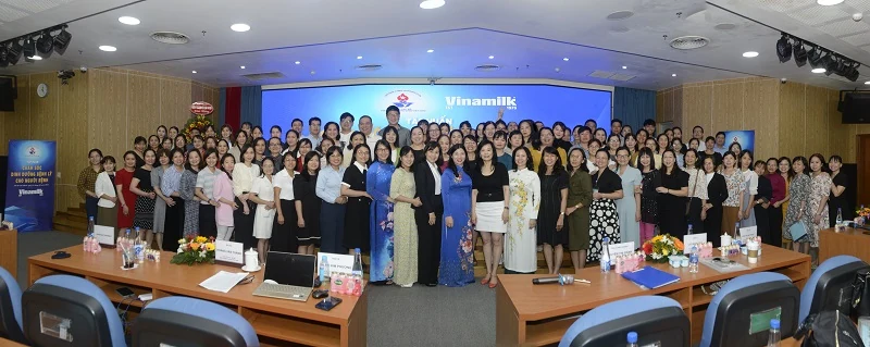 Vinamilk đồng hành cùng CLB Điều dưỡng trưởng Việt Nam tập huấn chăm sóc dinh dưỡng bệnh lý cho người bệnh