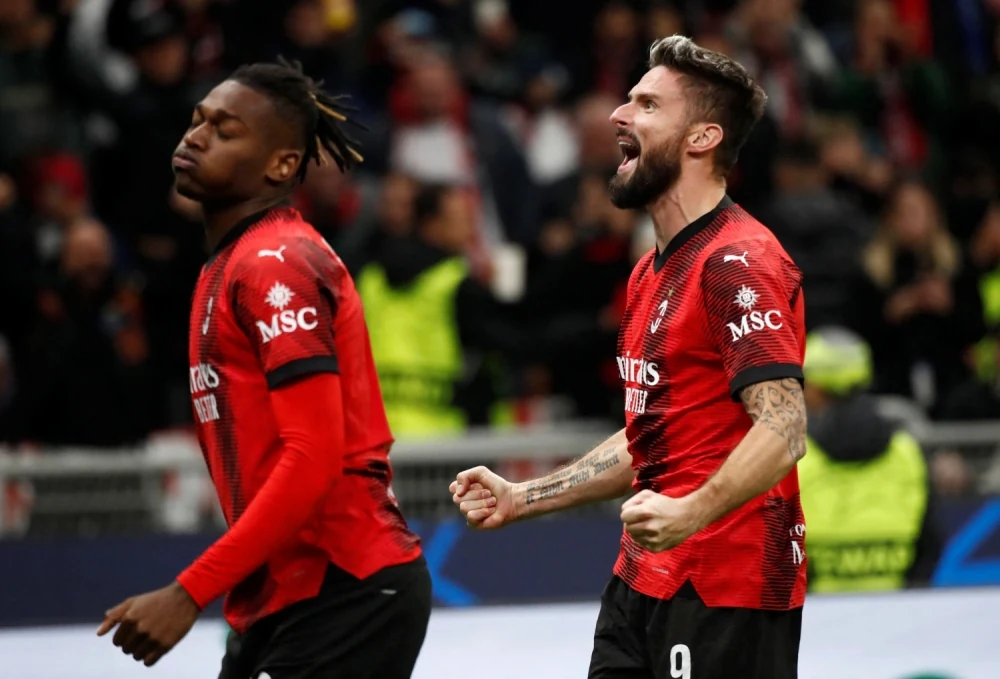 Đội tuyển Việt Nam đặt mục tiêu thắng Philippines; Barca và PSG thua sốc tại Cúp C1