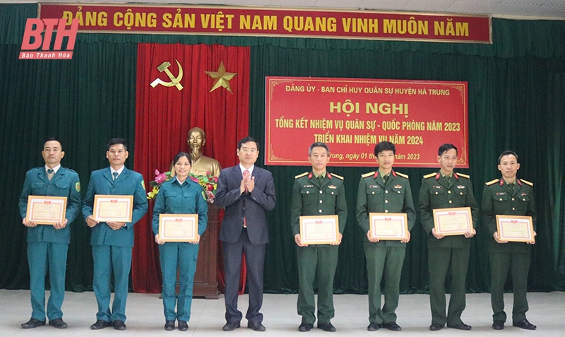 Hà Trung: Tổng kết nhiệm vụ quân sự, quốc phòng năm 2023, triển khai nhiệm vụ năm 2024