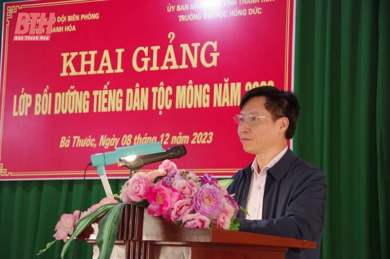 Khai giảng lớp bồi dưỡng tiếng Mông trên tuyến biên giới