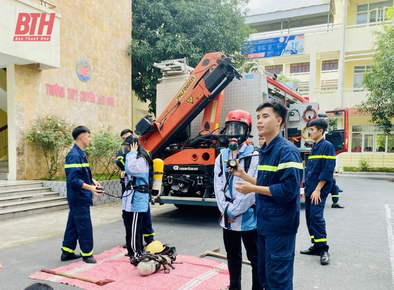 Đồng loạt tổ chức Chương trình tuyên truyền, thực hành, trải nghiệm PCCC và CNCH trên địa bàn tỉnh