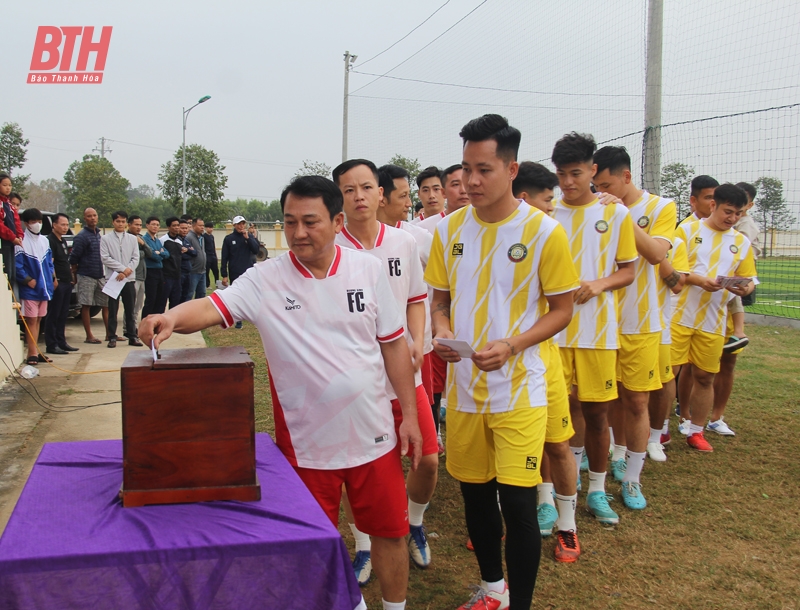 CLB Đông Á Thanh Hóa giao lưu bóng đá “Đông ấm, Xuân tình nguyện” gây quỹ từ thiện tại Hậu Lộc