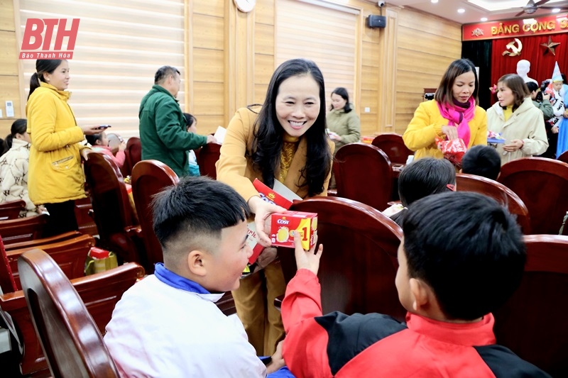 Mùa xuân cho em