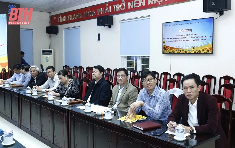Phối hợp đẩy mạnh hoạt động khuyến học, khuyến tài, xây dựng xã hội học tập