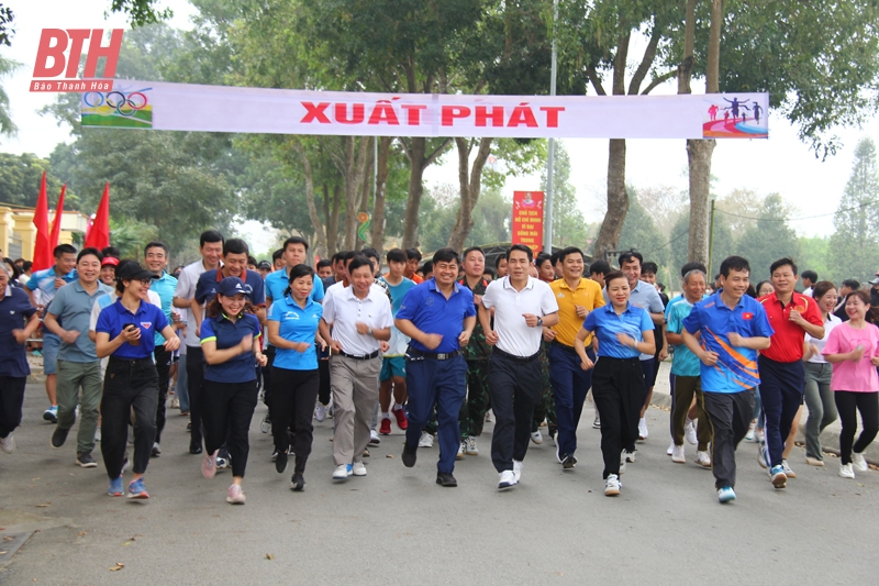 Huyện Như Thanh và TP Sầm Sơn phát động phát động “Toàn dân rèn luyện thân thể theo gương Bác Hồ vĩ đại”; Ngày chạy Olympic vì sức khỏe toàn dân