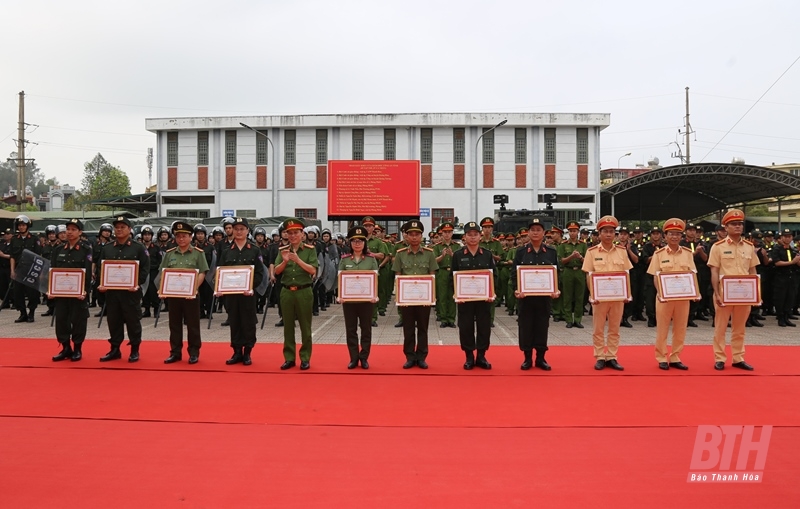 Kỷ niệm 50 năm Ngày truyền thống lực lượng Cảnh sát cơ động