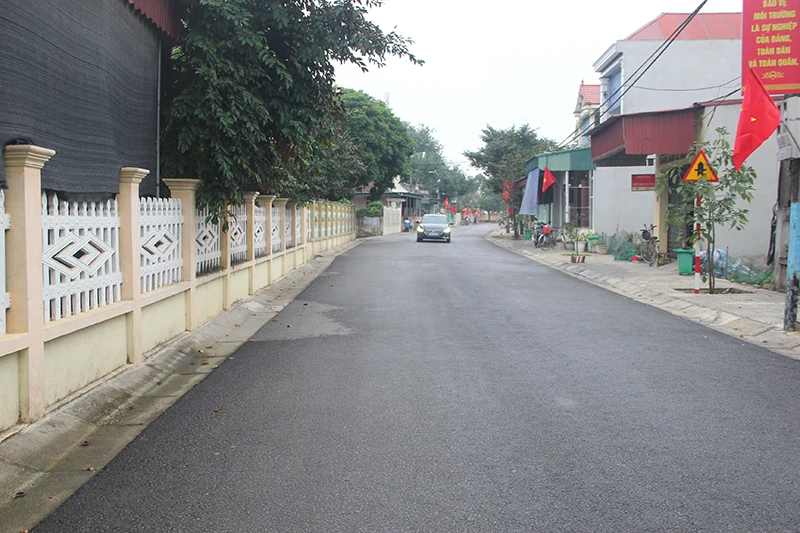 Nhân lên phong trào hiến đất mở đường