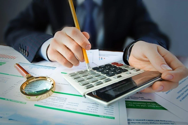Bán hàng Shopee có nên chọn đăng ký thuế khoán hộ kinh doanh?
