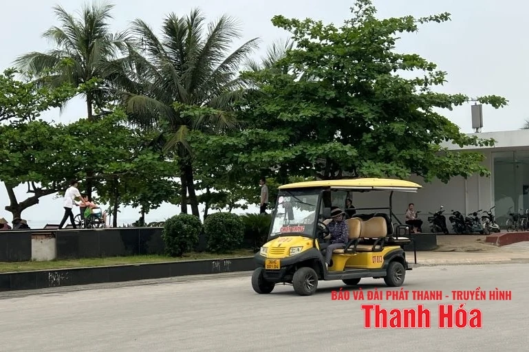 Sầm Sơn tạm thời cắm biển giới hạn tốc độ để xe điện tiếp tục hoạt động phục vụ du lịch