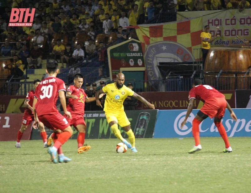 Vòng 17 V.League 1: HLV Popov và mục tiêu chấm dứt chuỗi trận không biết mùi thắng lợi