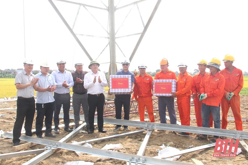 Phó Chủ tịch UBND tỉnh Mai Xuân Liêm kiểm tra công tác giải phóng mặt bằng đường dây 500kV mạch 3