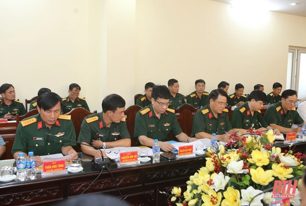 Bàn giao chức vụ Chỉ huy trưởng Bộ Chỉ huy Quân sự tỉnh Thanh Hóa