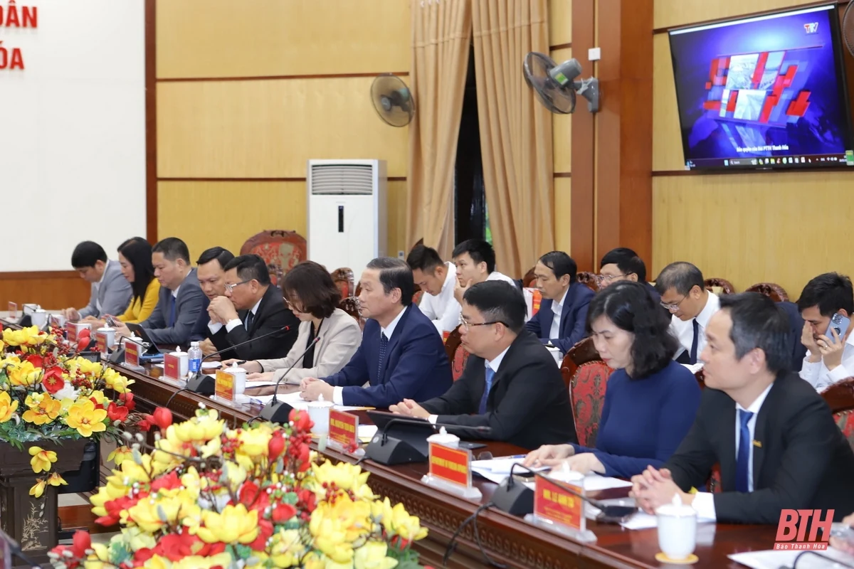 Chủ tịch UBND tỉnh Đỗ Minh Tuấn tiếp và làm việc với Đoàn công tác Đại sứ quán và các tổ chức, doanh nghiệp Hàn Quốc