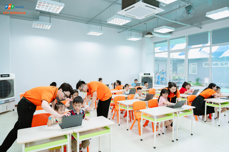 Ngày hội Experience Space tại FPT School Thanh Hóa thu hút gần 600 người tham gia