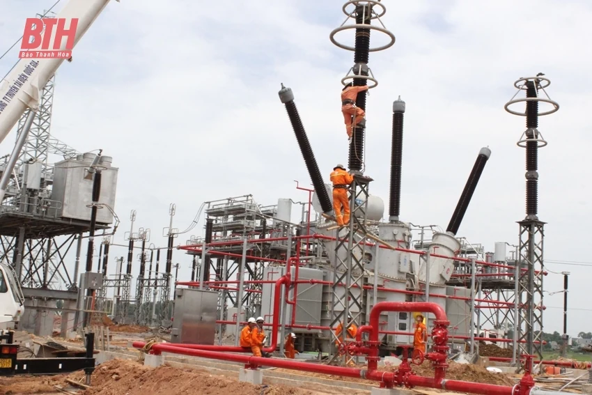 Vượt nắng nóng, khẩn trương thi công Trạm biến áp 500kV Thanh Hóa