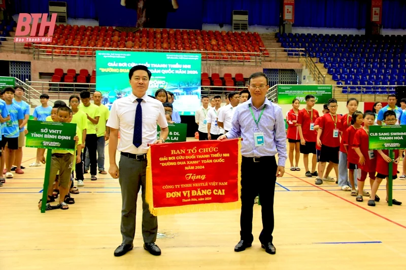 Khai mạc Giải bơi cứu đuối thanh thiếu nhi “Đường đua xanh” toàn quốc năm 2024