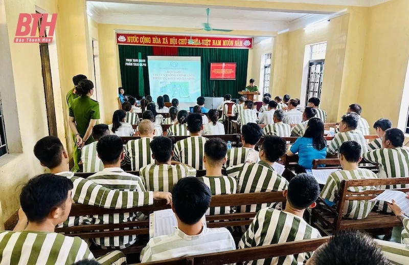 Tuyên truyền, tư vấn chính sách BHXH, BHYT cho phạm nhân