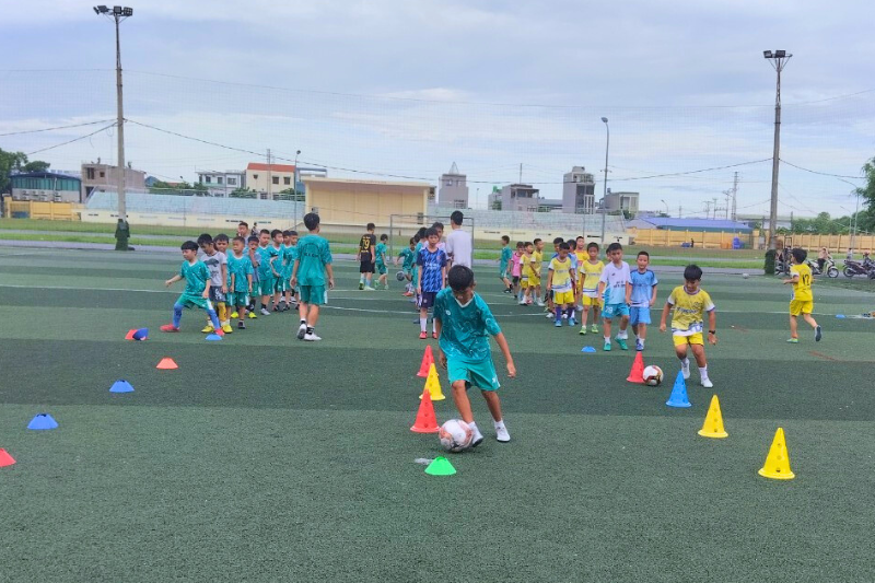 U10 Nga Sơn căng mình tập luyện cho lần đầu tham gia Giải Bóng đá Nhi đồng cúp Báo Thanh Hóa lần III - năm 2024