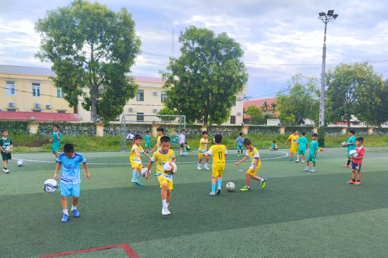 U10 Nga Sơn căng mình tập luyện cho lần đầu tham gia Giải Bóng đá Nhi đồng cúp Báo Thanh Hóa lần III - năm 2024