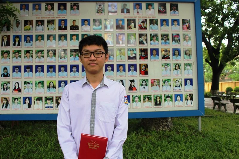 “Thủ khoa kép” Phạm Ngọc Huy nung nấu ước mơ trở thành lập trình viên